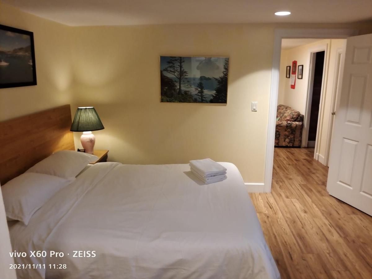 Romantic Homestay Coquitlam Eksteriør billede