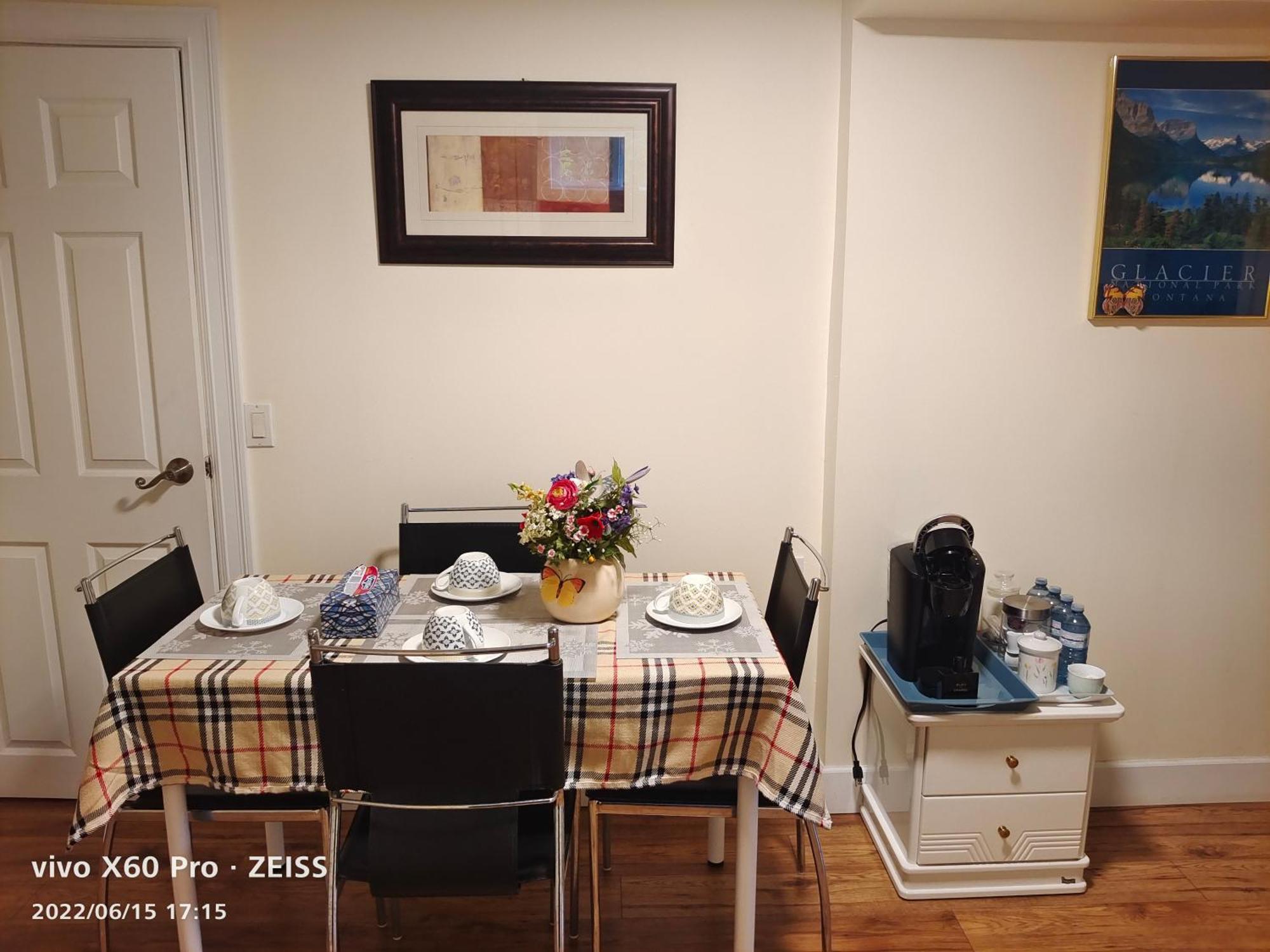 Romantic Homestay Coquitlam Værelse billede